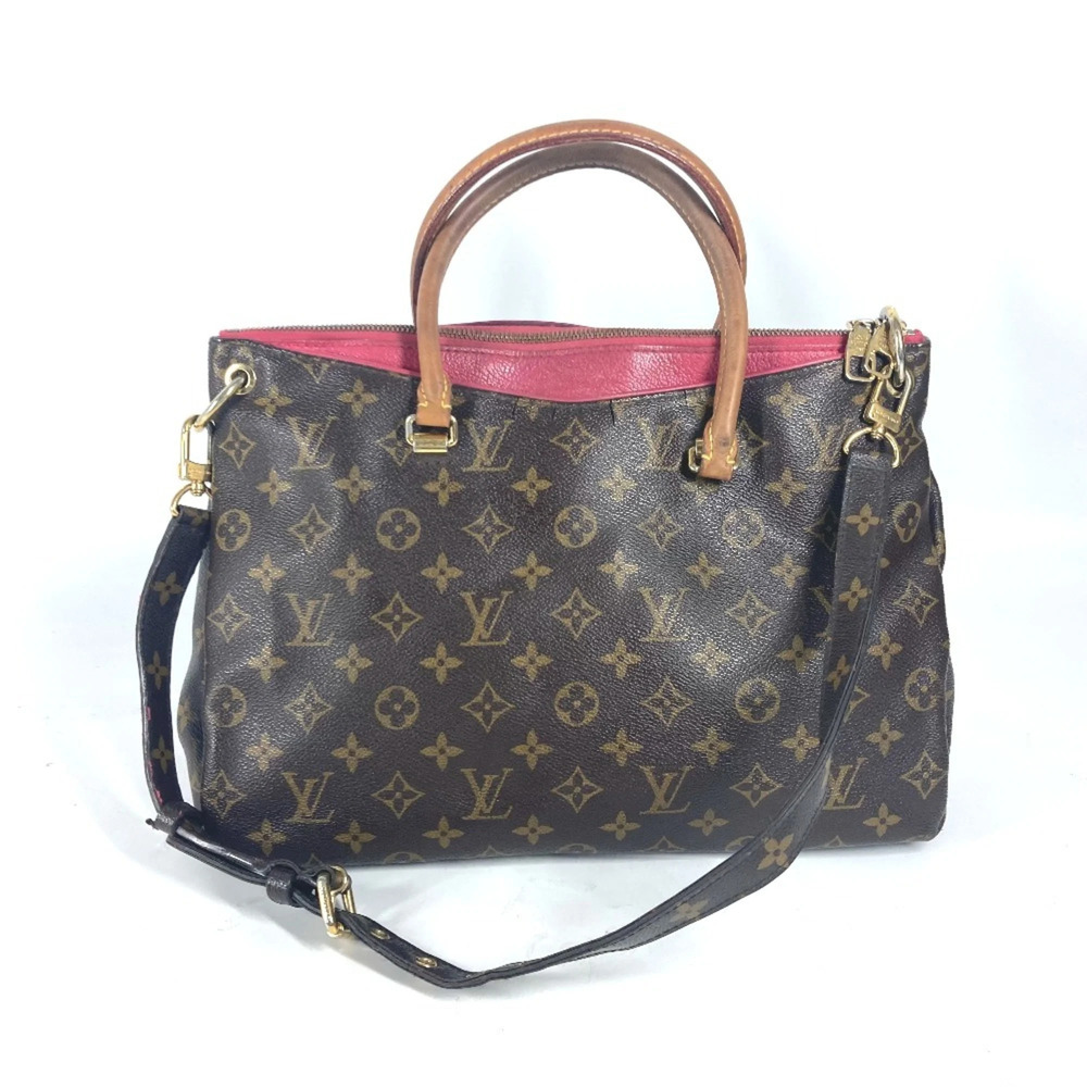 LOUIS VUITTON Authentic Brown Monogram Canvas Shoulder Bag